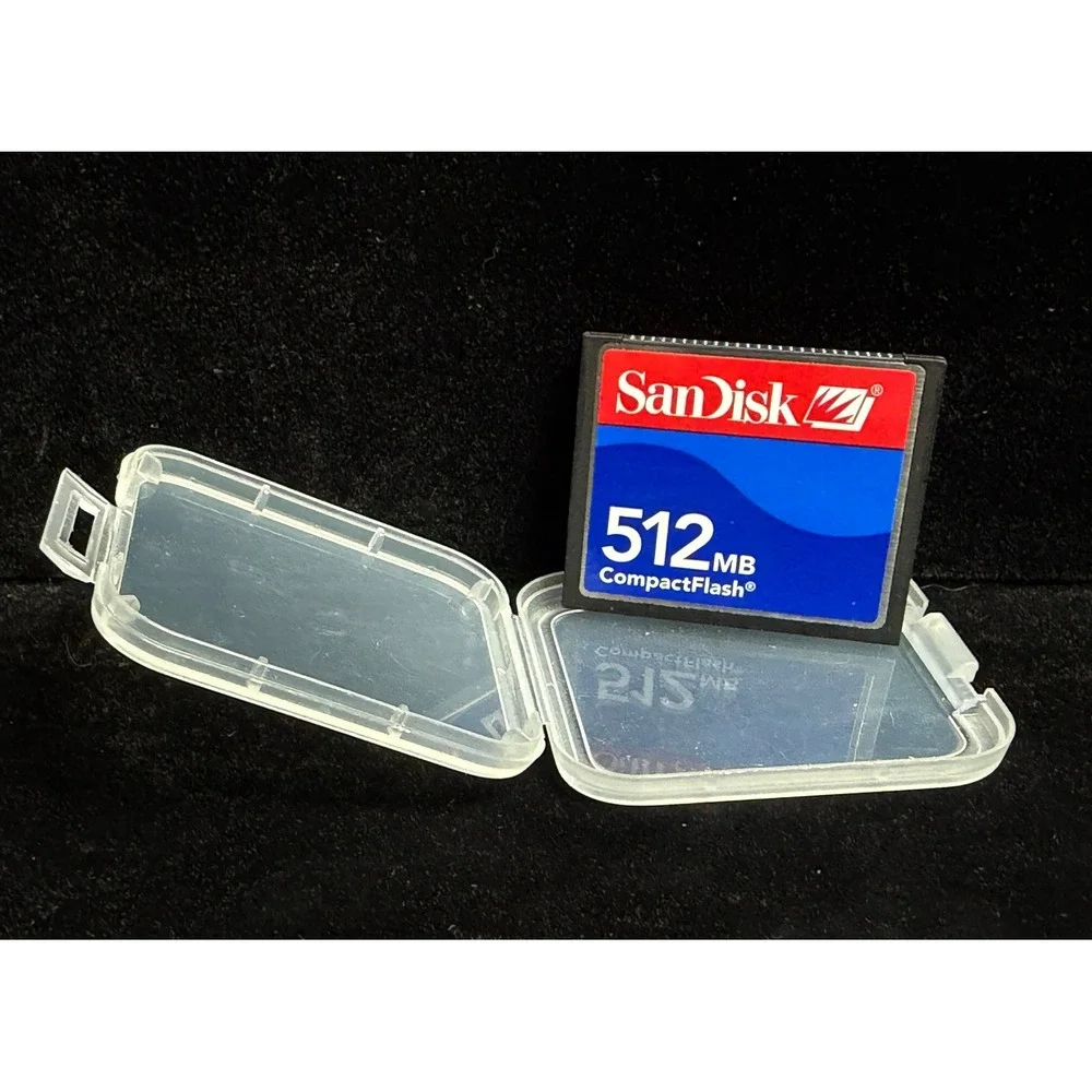SanDisk 512MB CompactFlash CF Memory Card SDCFB with Protective Case Vintage